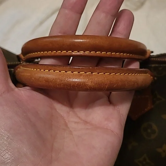 Louis Vuitton Speedy 35 - Picture 8 of 16